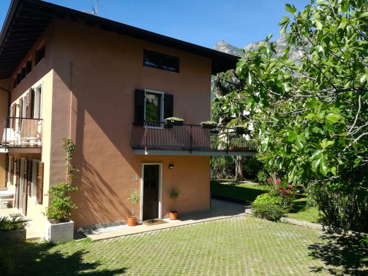 Appartamento Giardino Sugli Ulivi Riva del Garda Bagian luar foto